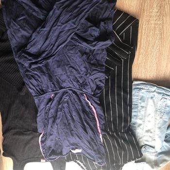 Lot de 4 vêtements 11 ans filles
