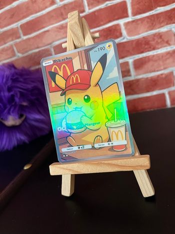 Carte Pokémon custom Pikachu McDo