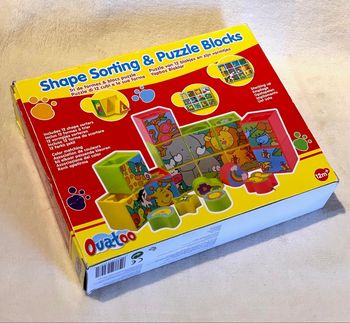 Tri de formes et blocs puzzle, 12 cubes puzzle