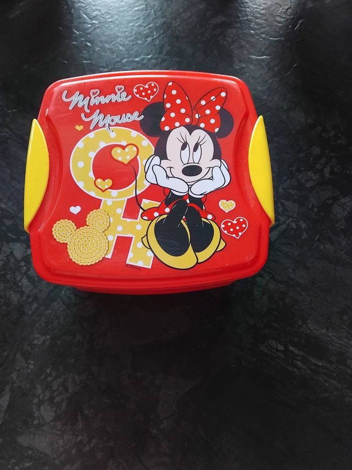 Boîte à goûter  ou pique nique Minnie