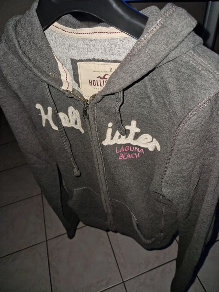 Sweat-shirt Hollister. - photo numéro 7
