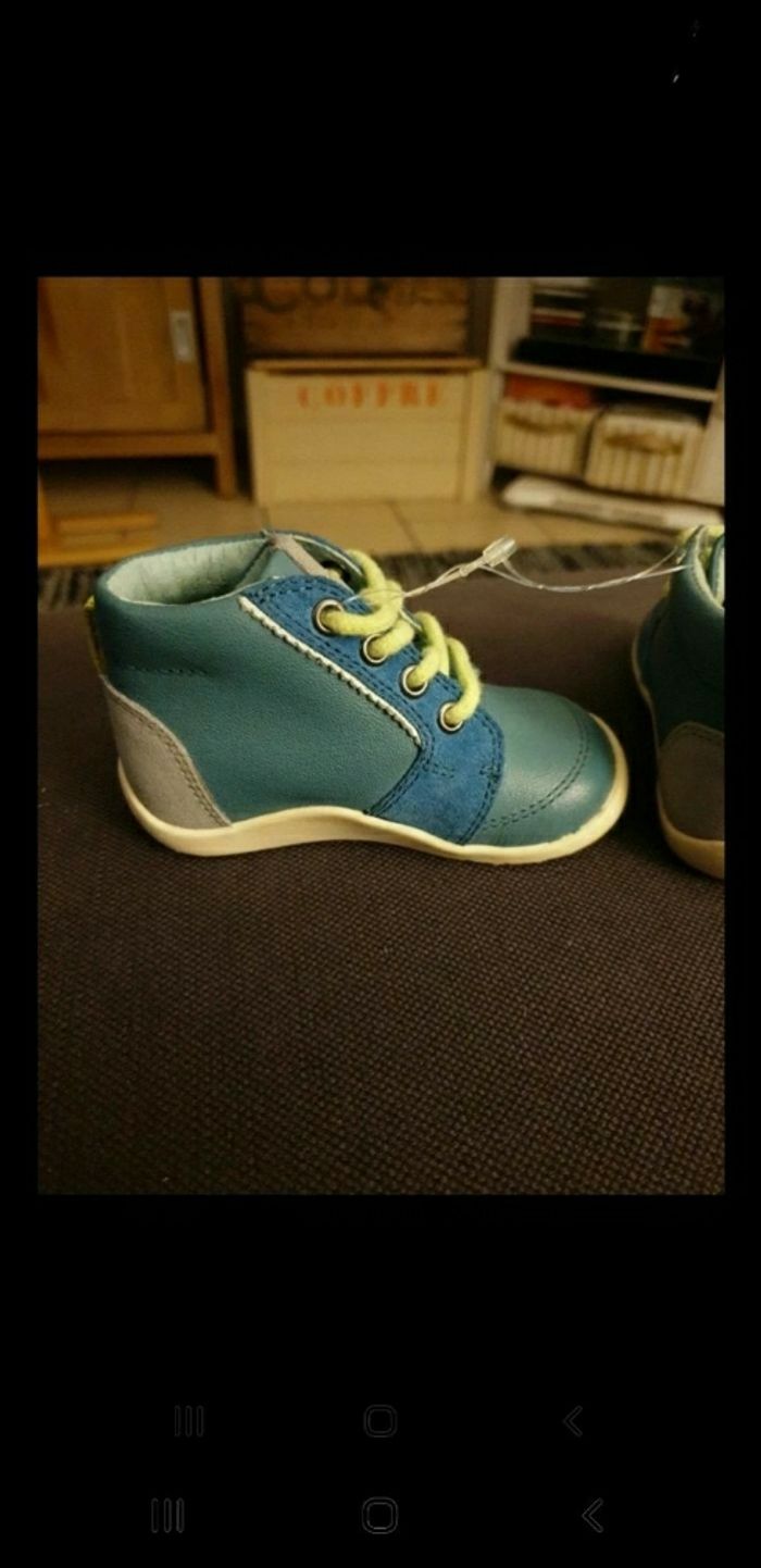 Bottines tout cuir neuves Vertbaudet taille 19