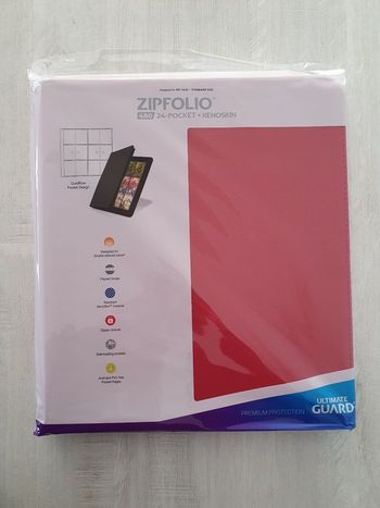 Portfolio Ultimate Guard Zipfolio Xenoskin 480 Rouge
