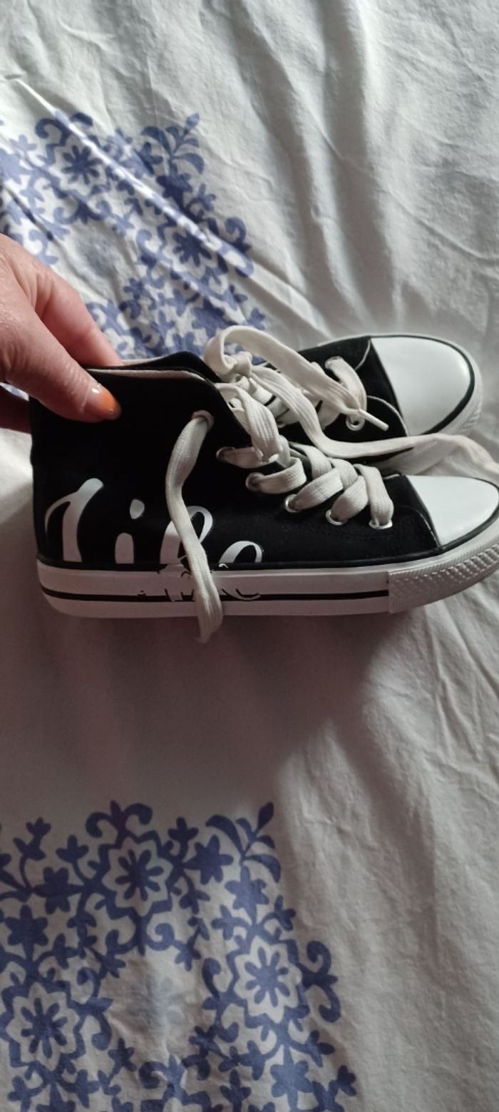 Très belles paires de baskets montante fille Pointure 34 - photo numéro 6