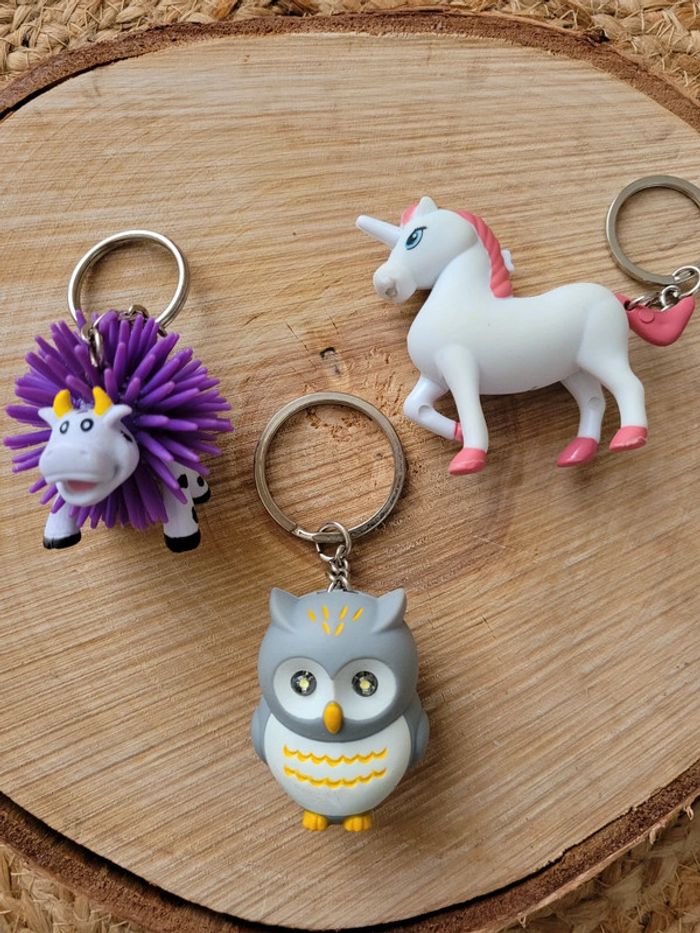 🔑 Lot de 3 porte clés en très bon état - photo numéro 2