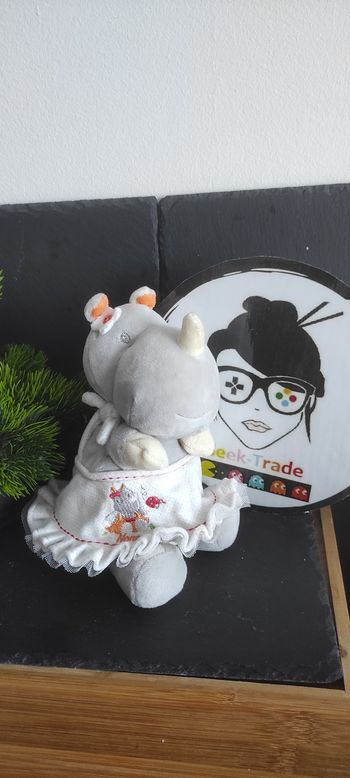 doudou peluche rhinocéros marié nicotoy robe gris blanc nono fleur Tulle Orange