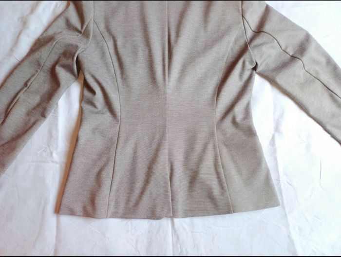 Veste H&M taille 42 très bon état - photo numéro 8