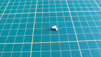 Phare latéral pièce détachée miniature Bburago burago Jaguar SS100 1937 1/18 1/18e 1/18ème #C33