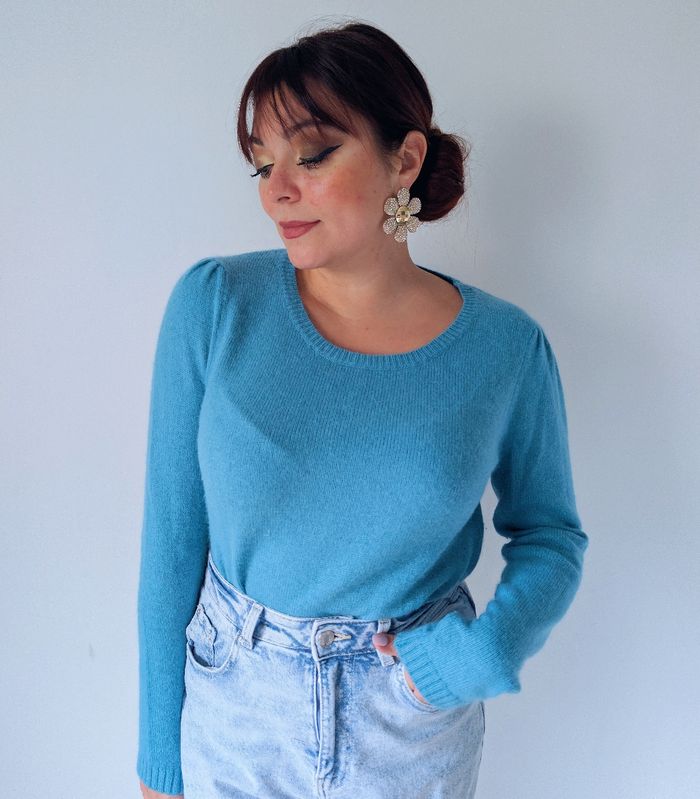 Pull bleu ciel doux chaud laine minimaliste tendance hiver Marque Camaïeu Taille 38 M 
Très bon état - photo numéro 2
