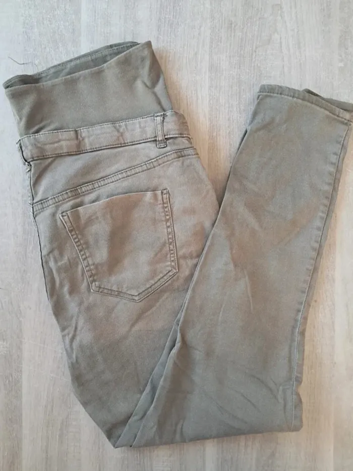 Pantalon de maternité skinny kiabi 44