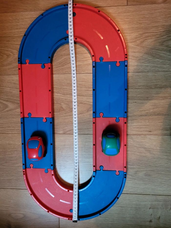 Circuit + voitures - photo numéro 2