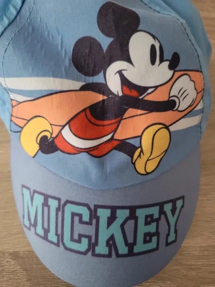 Casquette garçon Mickey en 44/46 - photo numéro 3