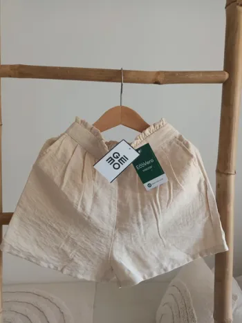 Short beige fluide taille élastique réglable 7 ans neuf avec étiquette 🏷