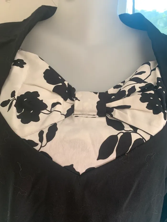 Robe vintage taille 4XL noire manches 3/4 - photo numéro 9