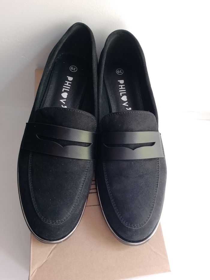 Chaussures neuves