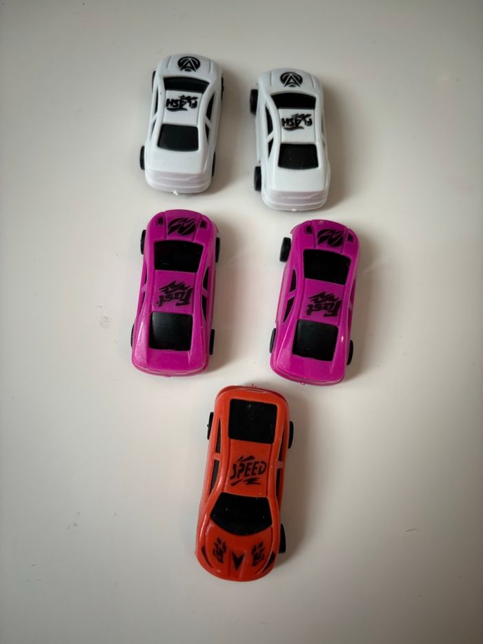 Lot de 70 jouets assortiments enfant fête - photo numéro 8