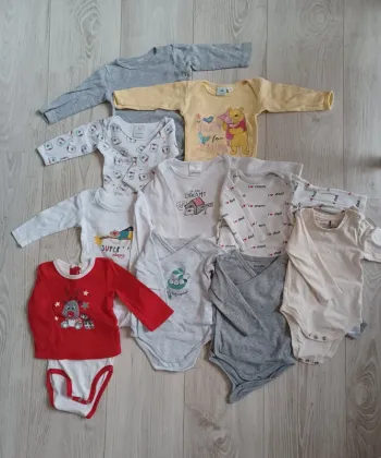 Lots de 10 bodies 6 mois