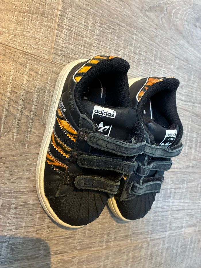 Baskets Adidas 23 1/2 TBE