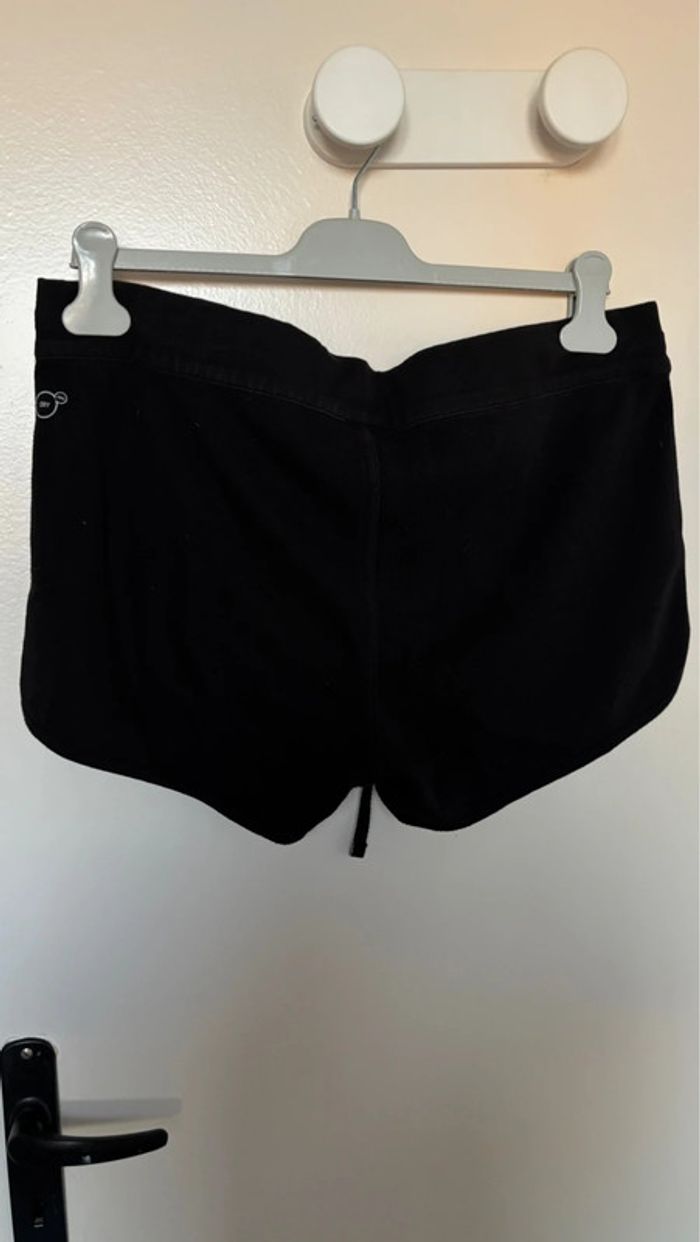 Short de sport, puma taille 44 en très bon état - photo numéro 5