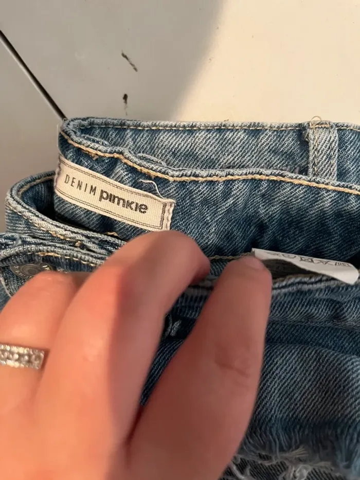Très beau pantalon jean à trou pour femme - photo numéro 2
