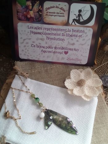 Collier ailes de fée vertes et pierres de jade naturelles