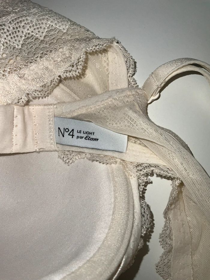 Soutien-gorge - photo numéro 9
