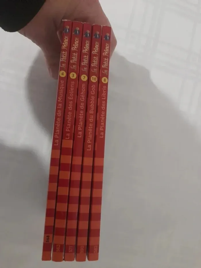 Lot de 5 livres le petit prince à partir de 8ans négociable - photo numéro 3