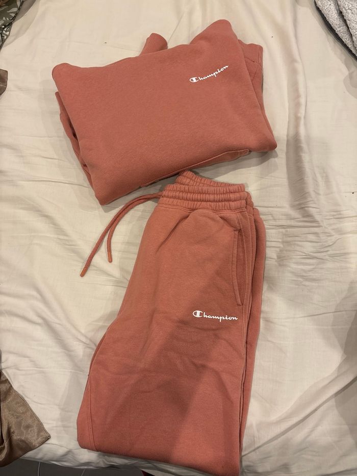 Ensemble de survêtement