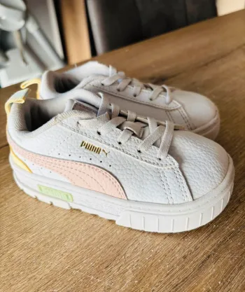 Baskets Puma / Taille 25