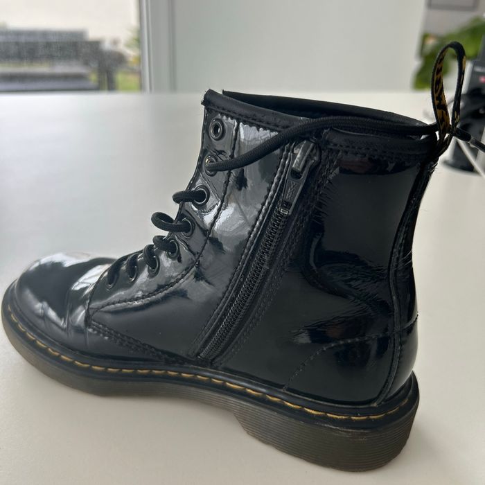 Chaussures dr Martens vernis - photo numéro 2