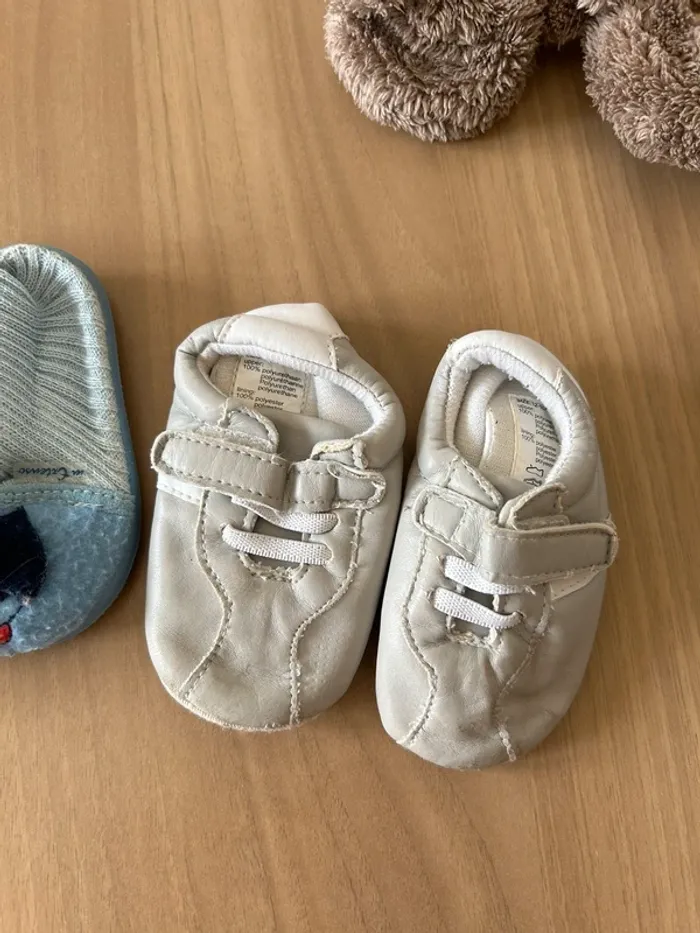 Très gros lot de 5 paires de chaussons / pantoufles bébé - photo numéro 2