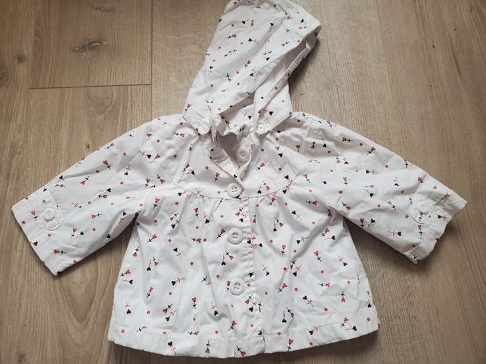 Manteau coupe vent à capuche motif taille 3 mois