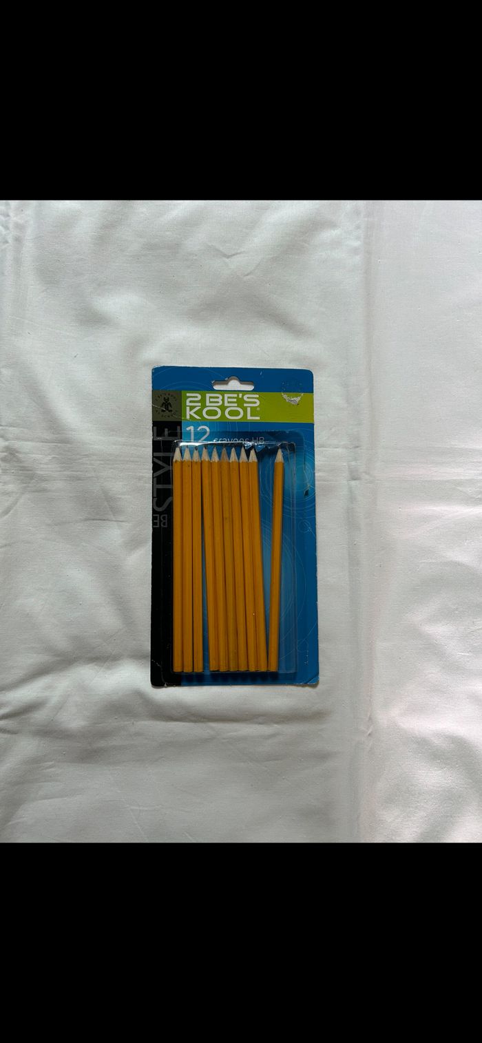 Lot 10 crayons à papier