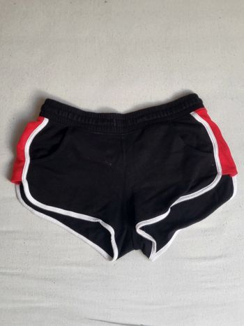 Très beau short