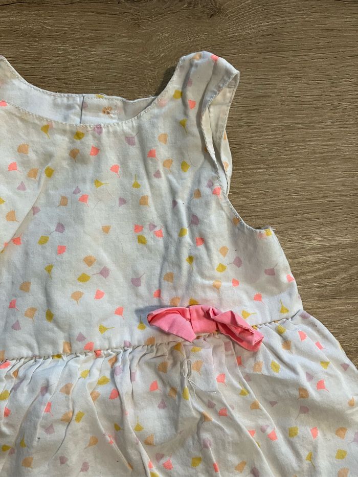 Robe 6 mois - photo numéro 2