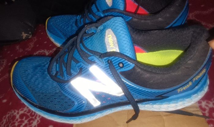 Baskets bleues New Balance fresh foam - photo numéro 3
