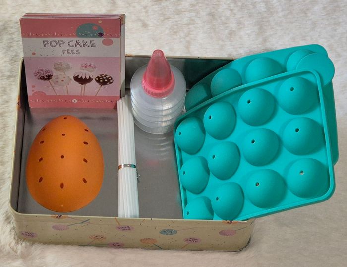Kit pop cakes