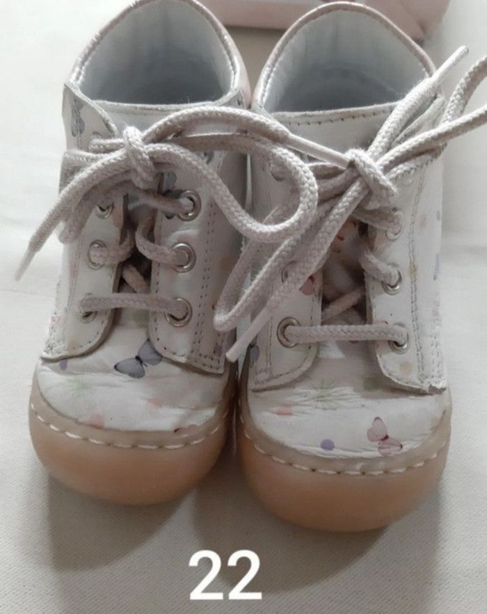 Bottines des premiers pas cuir fille - papillons - bellamy - pointure 22