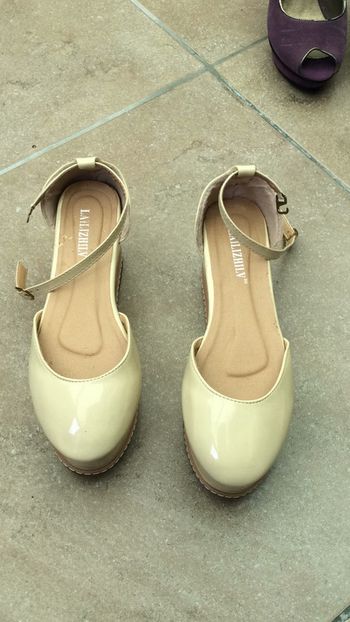 Chaussures plateformes beige 37