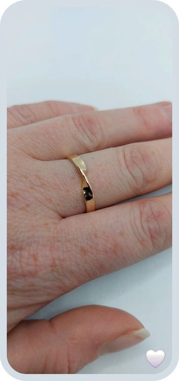 Magnifique bague dorée