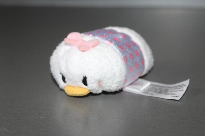 Tsum Tsum Daisie Duck