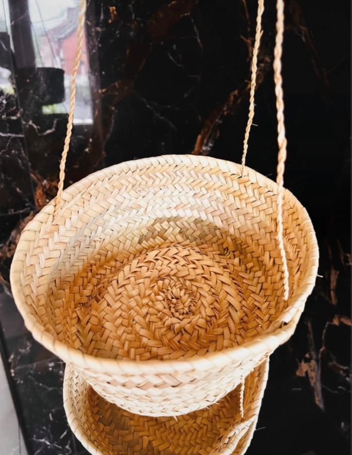 Panier à suspendre en raphia - photo numéro 2