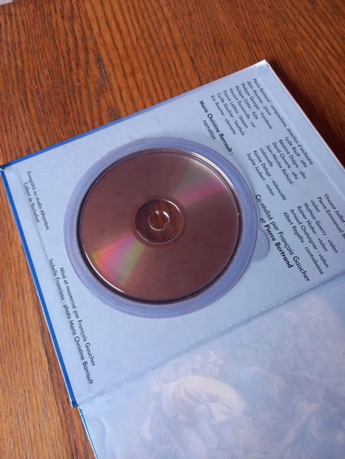 Livre + CD Les plus belles histoires de Martine - photo numéro 6