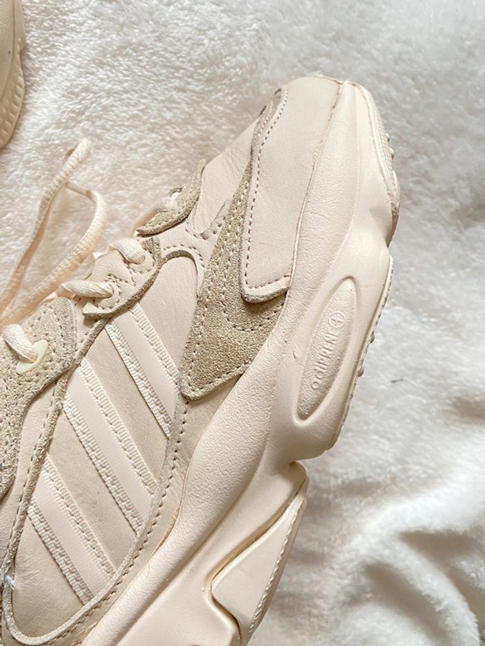 Baskets Adidas Ozweego Nude Pointure 36,5 - photo numéro 6