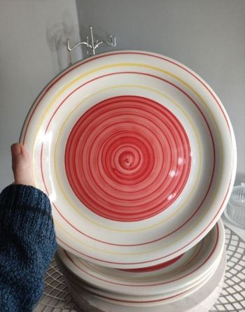 Assiettes plates coloré tourbillon