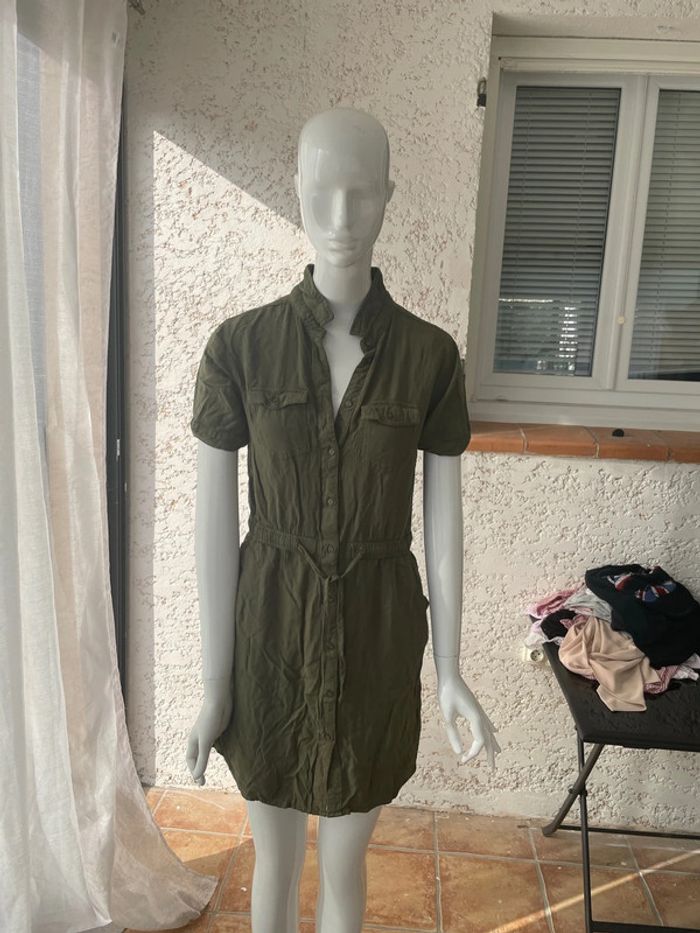Robe kaki de la marque Deluxe en taille S