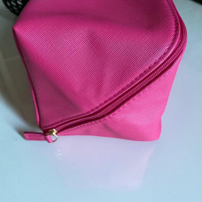 Trousse maquillage carolina Herrera - photo numéro 2