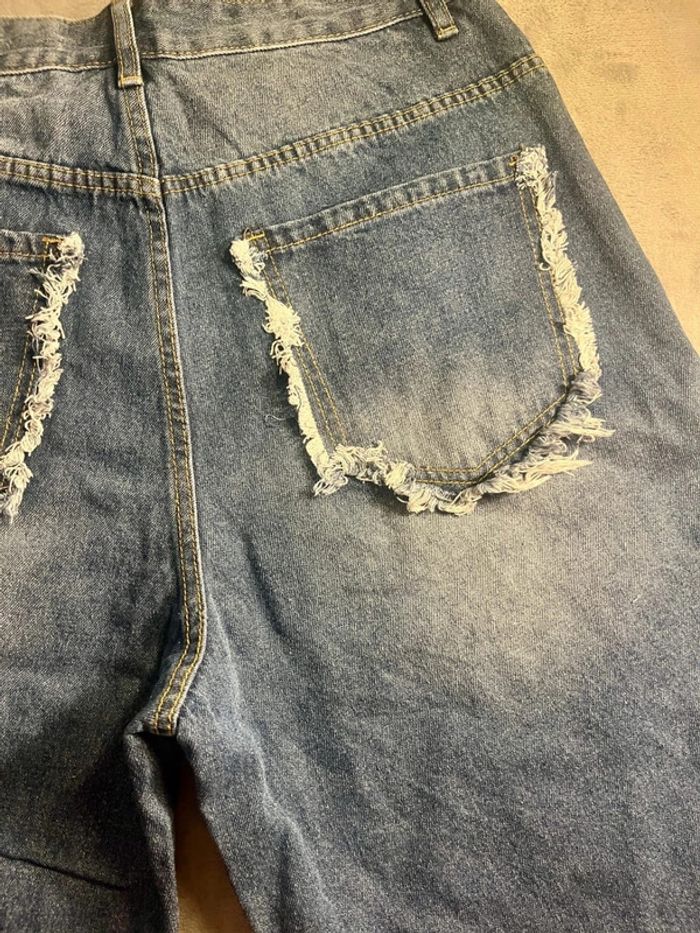 Short en denim blue jeans motif griffe brodé style Y2K oversize – Taille M - photo numéro 8