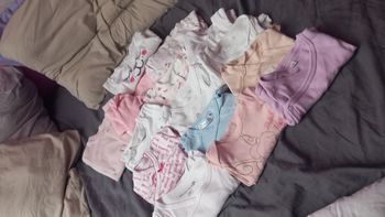 Lots de bodys 1 mois