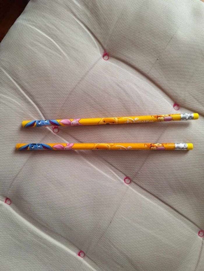lots crayons winnie l'ourson